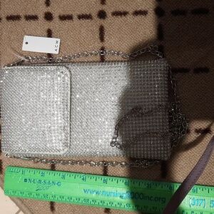 NWT BLINGED OUT SILVER RHINESTONE CROSSBODY BAG PADDED CELL PHONE HOLDER PURSE